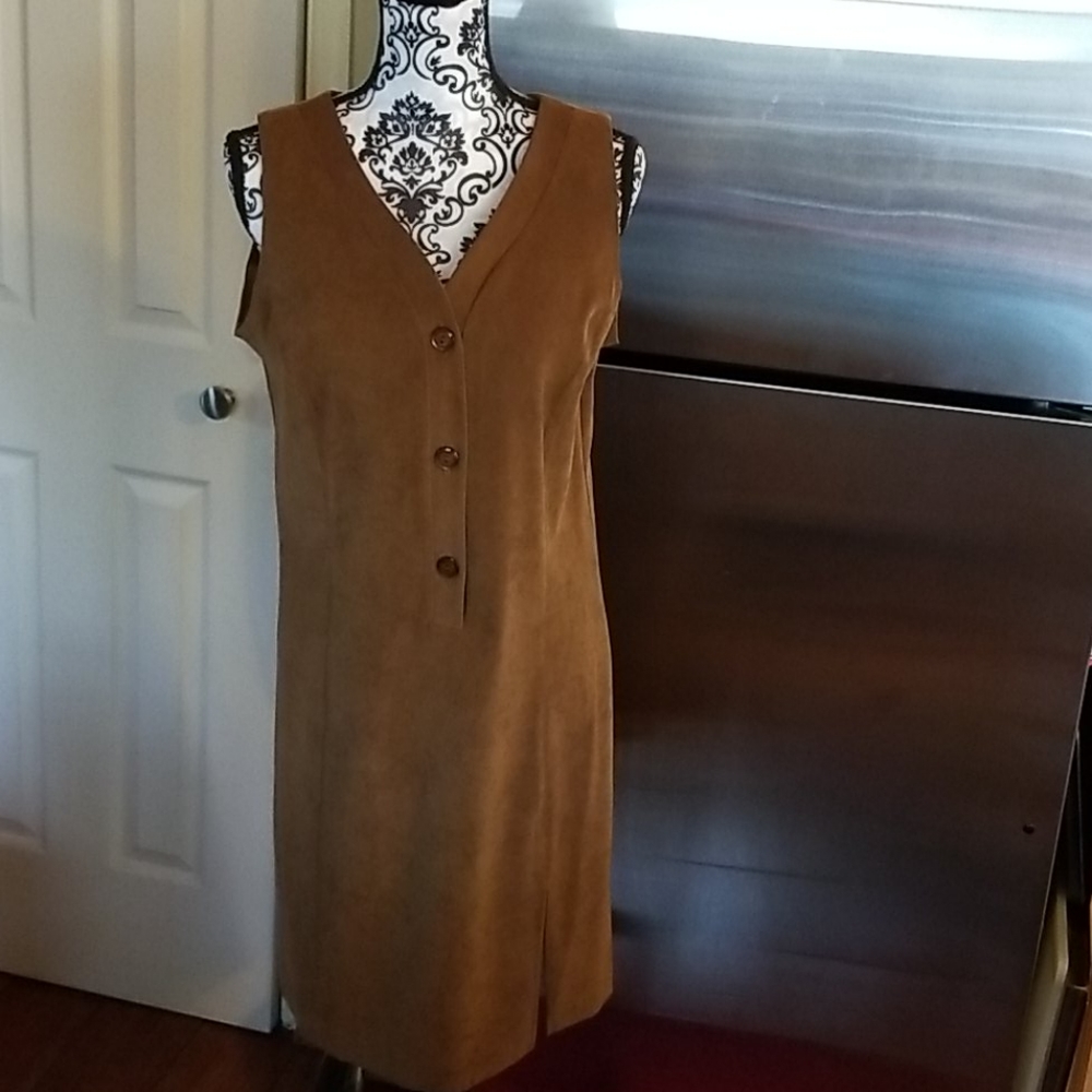 NWOT Maren Sleeveless Dress